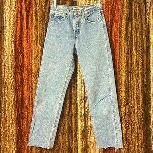 Levi’s premium high rise wedgie straight jeans